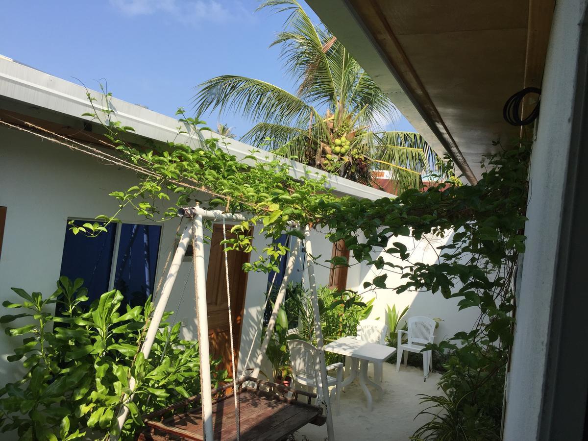 Reyva Inn Maafushi Luaran gambar